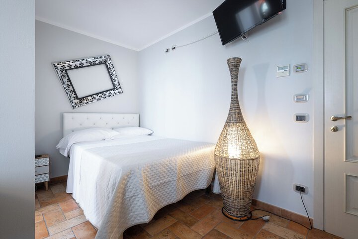 Room 20 of 98