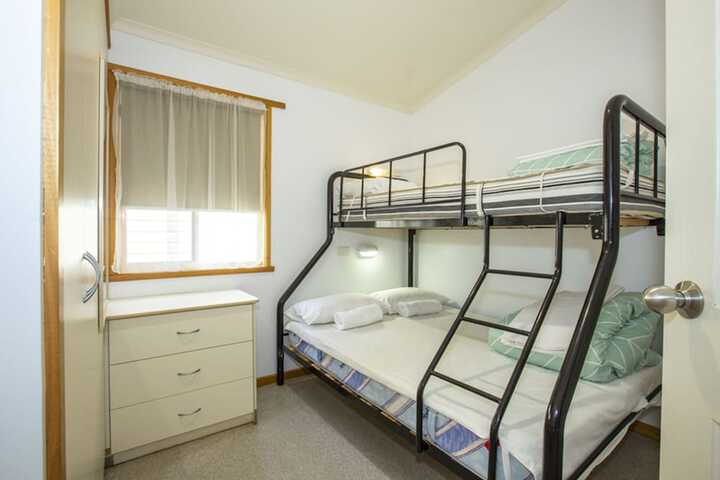 Room 746 of 876