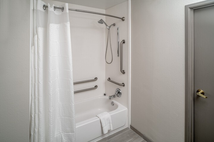1 King Suite (7 of 12)