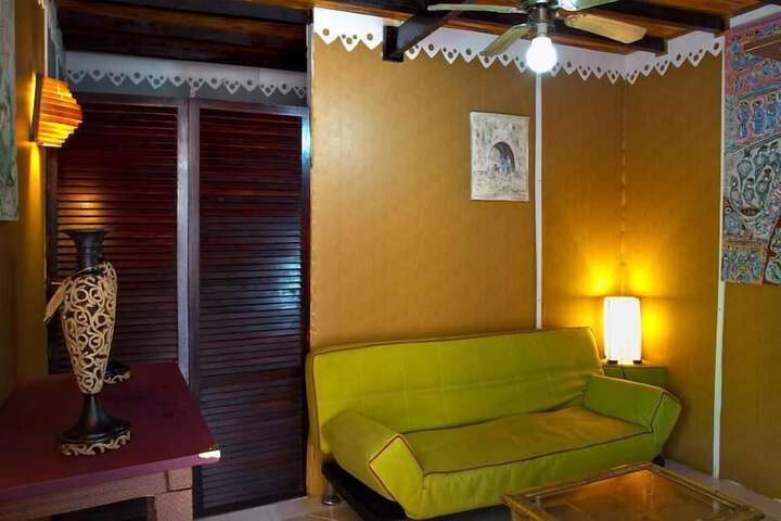 Room 10 of 22