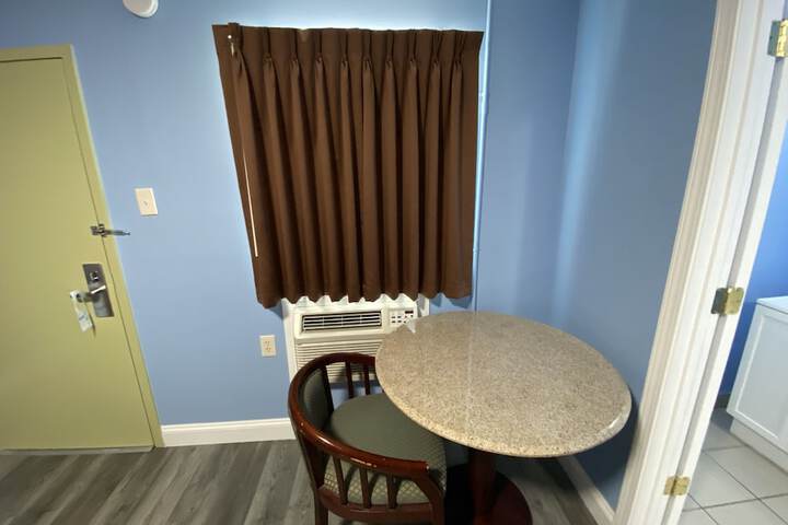 1 Queen Bed (8 of 69)