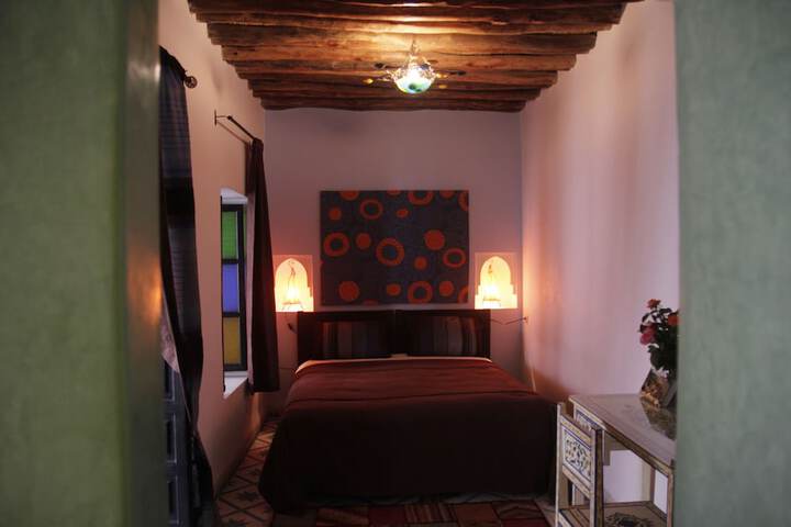 Room 18 of 65