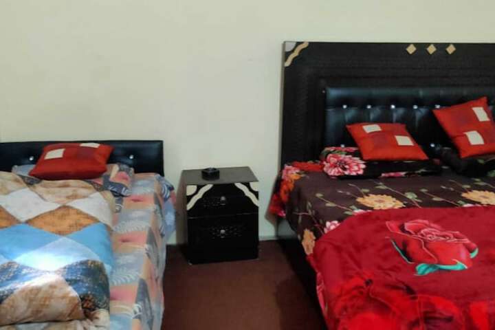 Room 3 of 31
