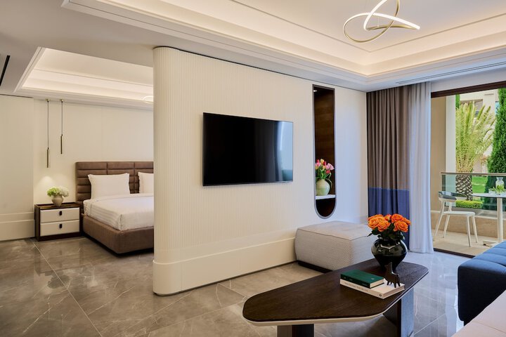 Room 117 of 400