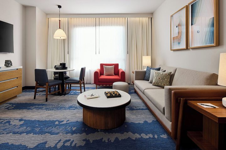 Room 27 of 54