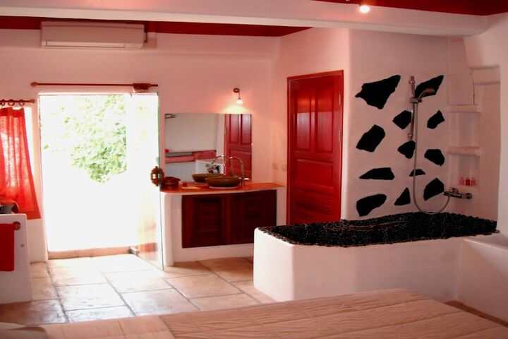 Room 34 of 68