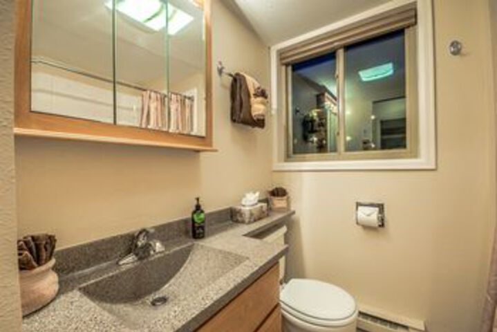 Room 32 of 168