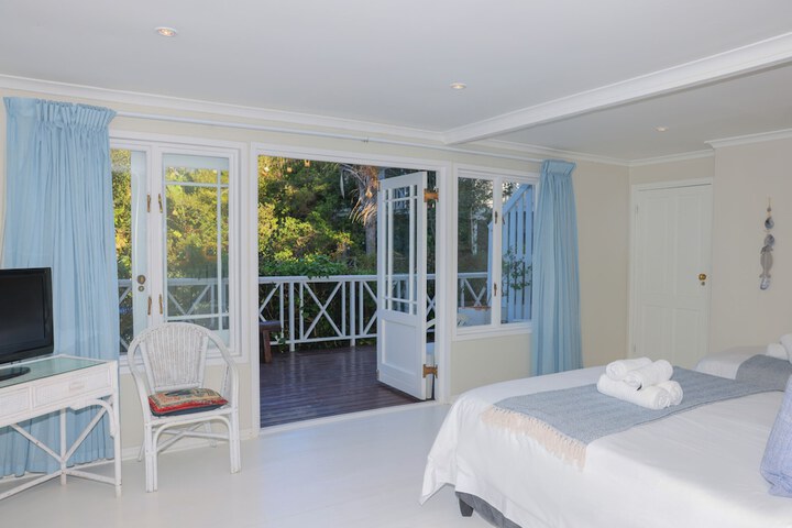 Room 15 of 60