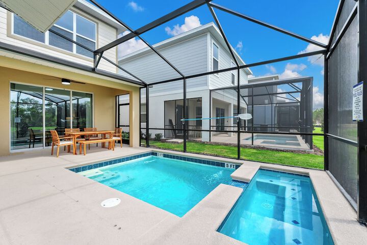 Private pool