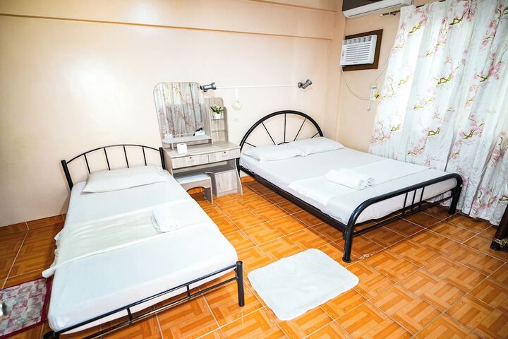 Room 30 of 65