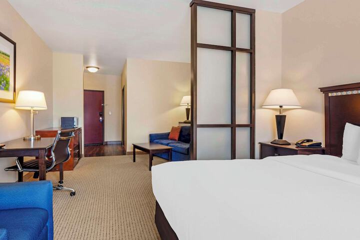 Room 21 of 39