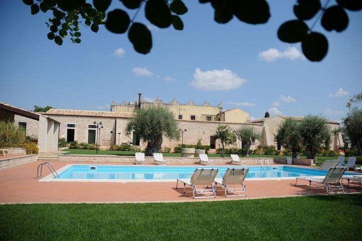 Pool 45 of 75