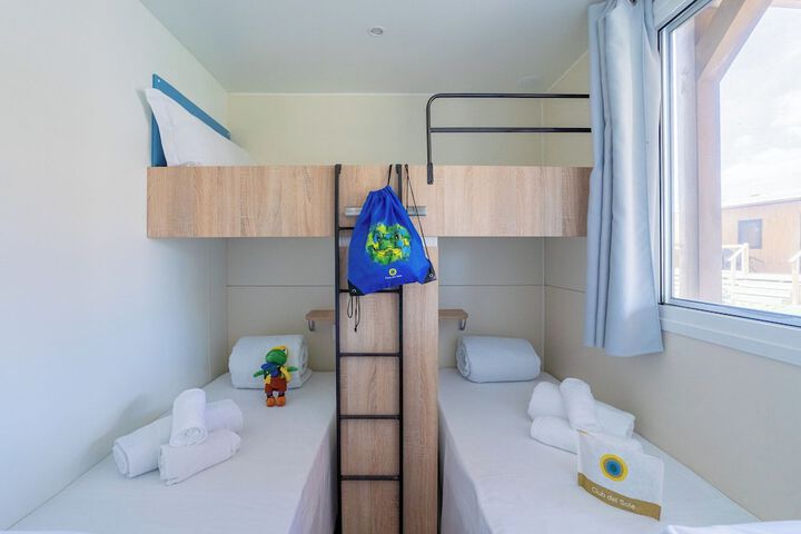 Room 10 of 97
