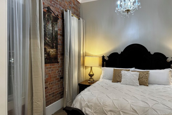 Room 16 of 47