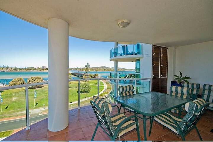 Terrace/Patio 6 of 12