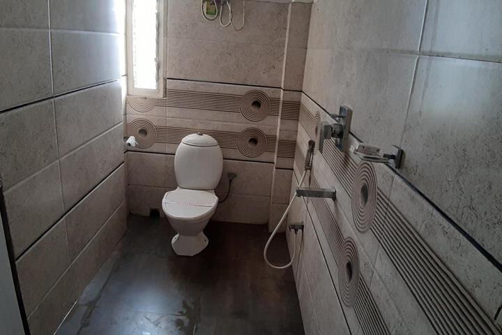Room 17 of 18