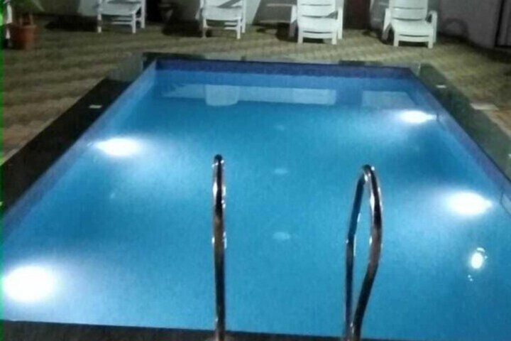 Pool 9 of 14