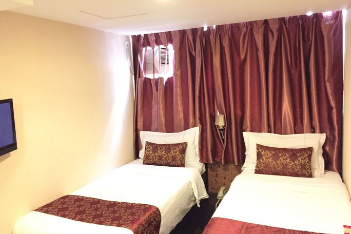 Room 31 of 73