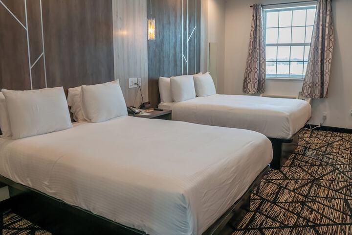 Room 19 of 33