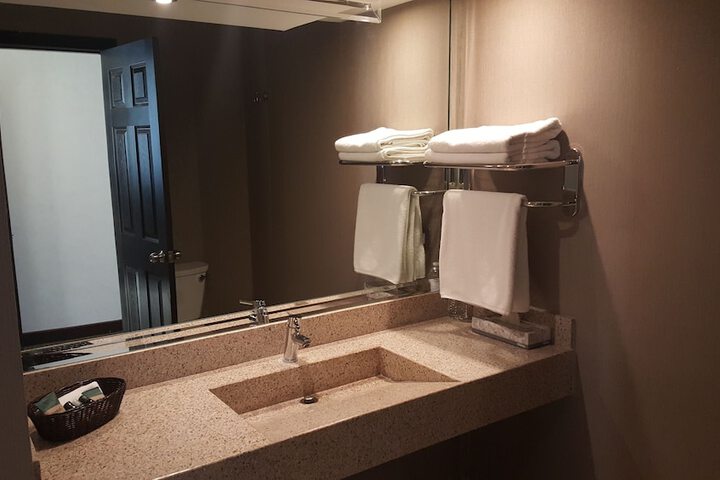 Room 19 of 29