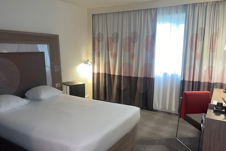 Room 9 of 88