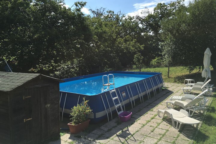 Pool 12 of 27