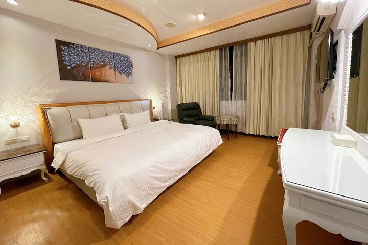 Room 21 of 68
