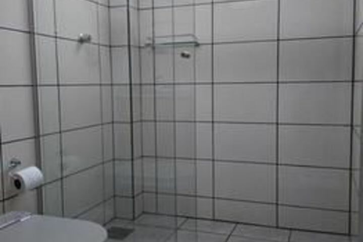 Room 3 of 27