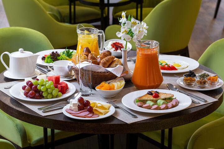 Breakfast/Coffee Service 53 of 91