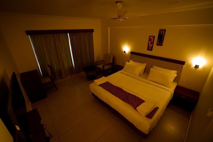 Room 27 of 29
