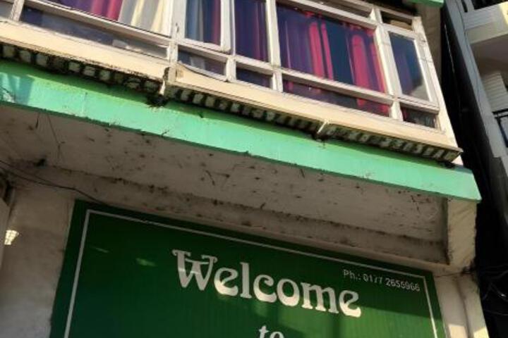 Hotel Hill bloom Near Mall Road