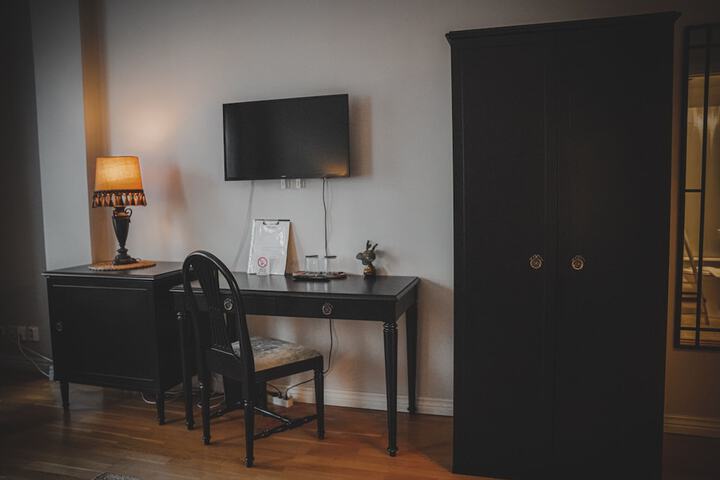 Room 29 of 86
