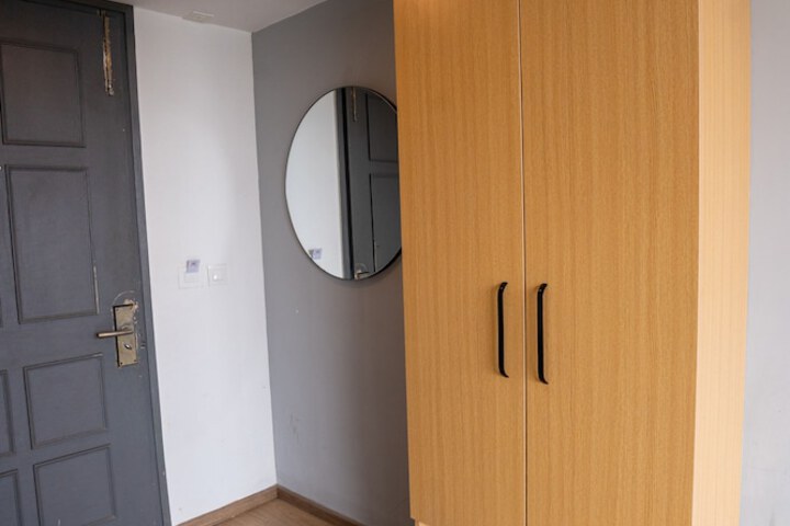 Room 4 of 15