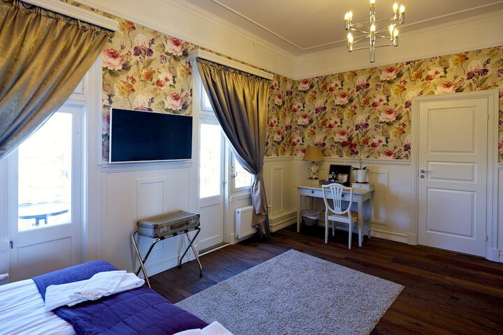 Room 30 of 72