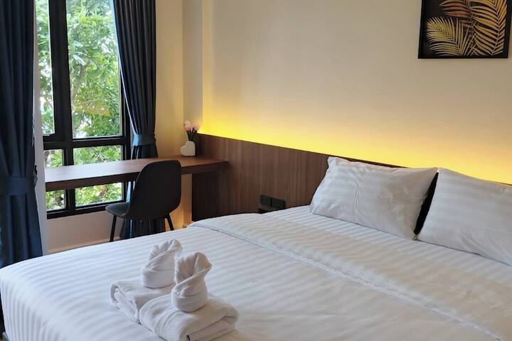 Room 20 of 38