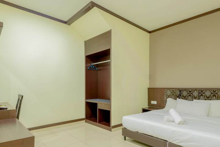 Room 5 of 35