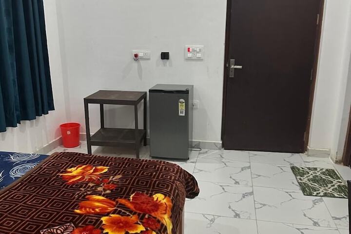 Room 4 of 29