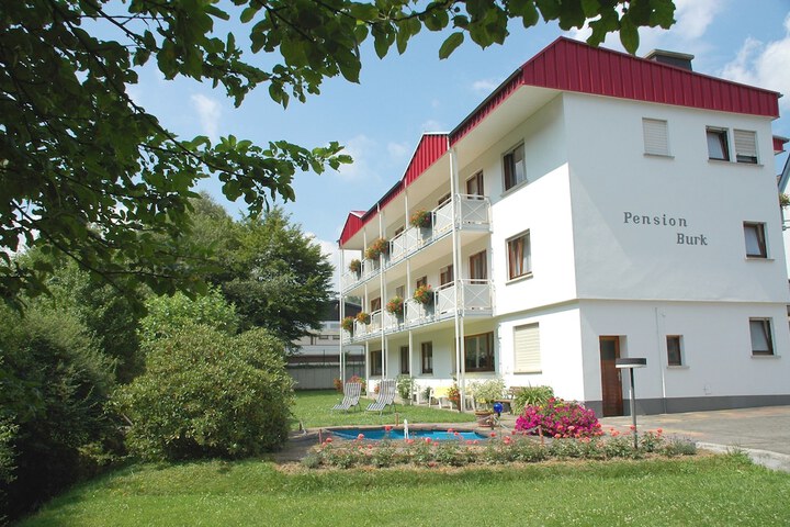 Hero Image 1 of 41