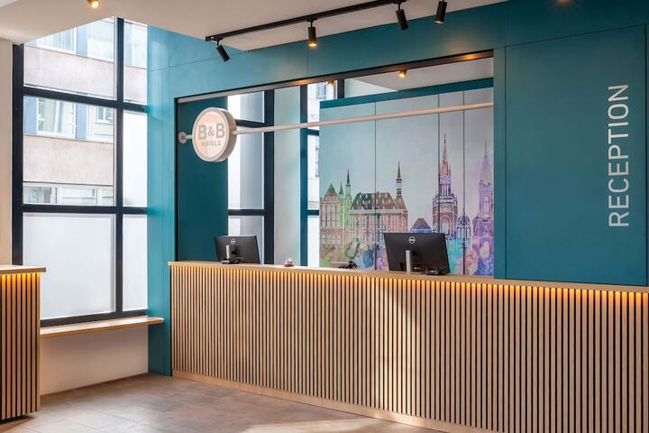Guest Lobby