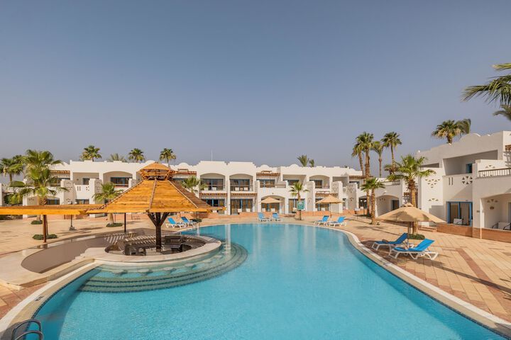 Pools & Facilities