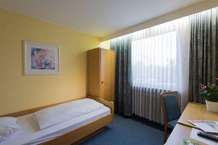 Room 11 of 57