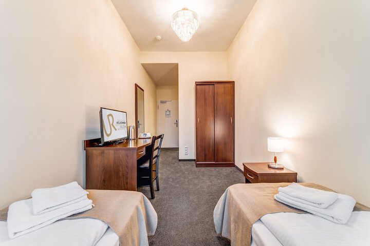 Room 44 of 89