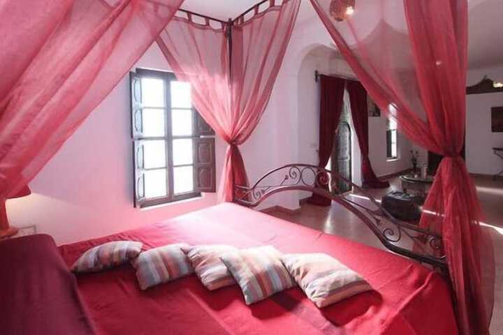 Room 10 of 46