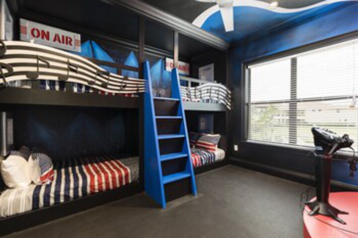 Room 10 of 50