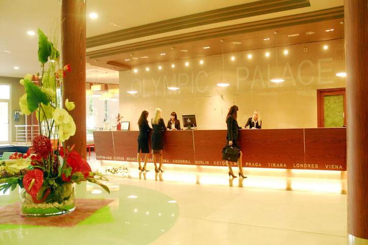 Guest Lobby
