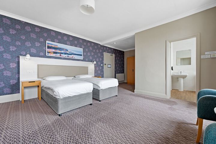 Room 18 of 74