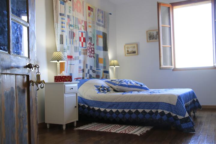 Room 7 of 11