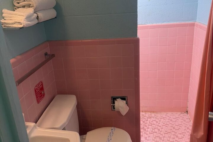 Room 11 of 17