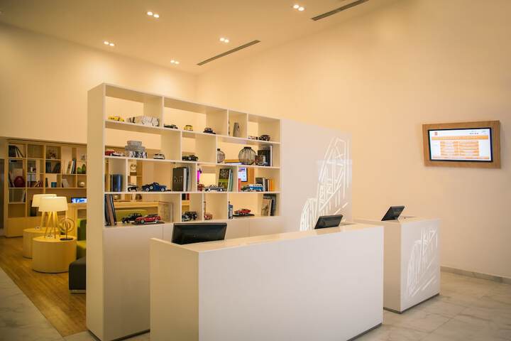 Guest Lobby