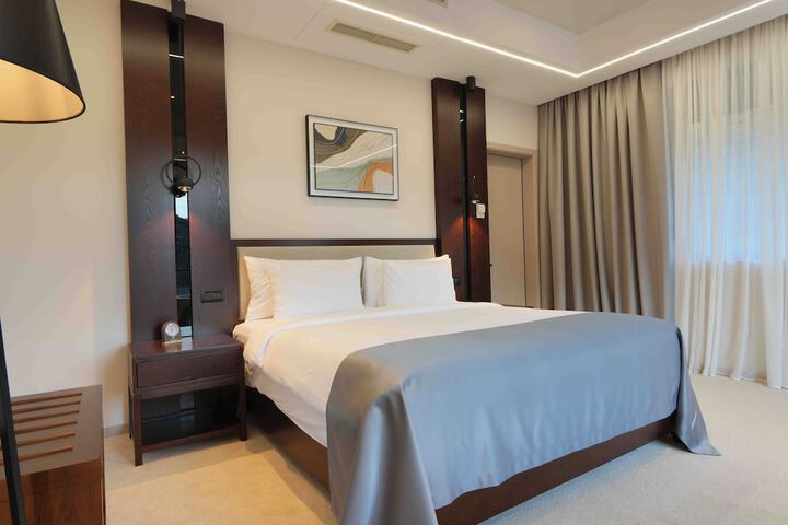 Room 19 of 130